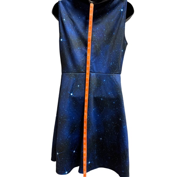 Doctor Who Galaxy TARDIS Dress -Large great condition- like new - Picture 3 of 12